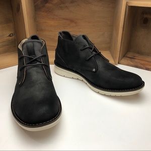 Kenneth Cole Casino Chukka Boots
